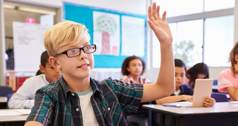 Étudiant Lunettes École Apprentissage